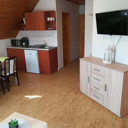 Apartman Mercedesz I. ซาลาคาโรส ภายนอก รูปภาพ