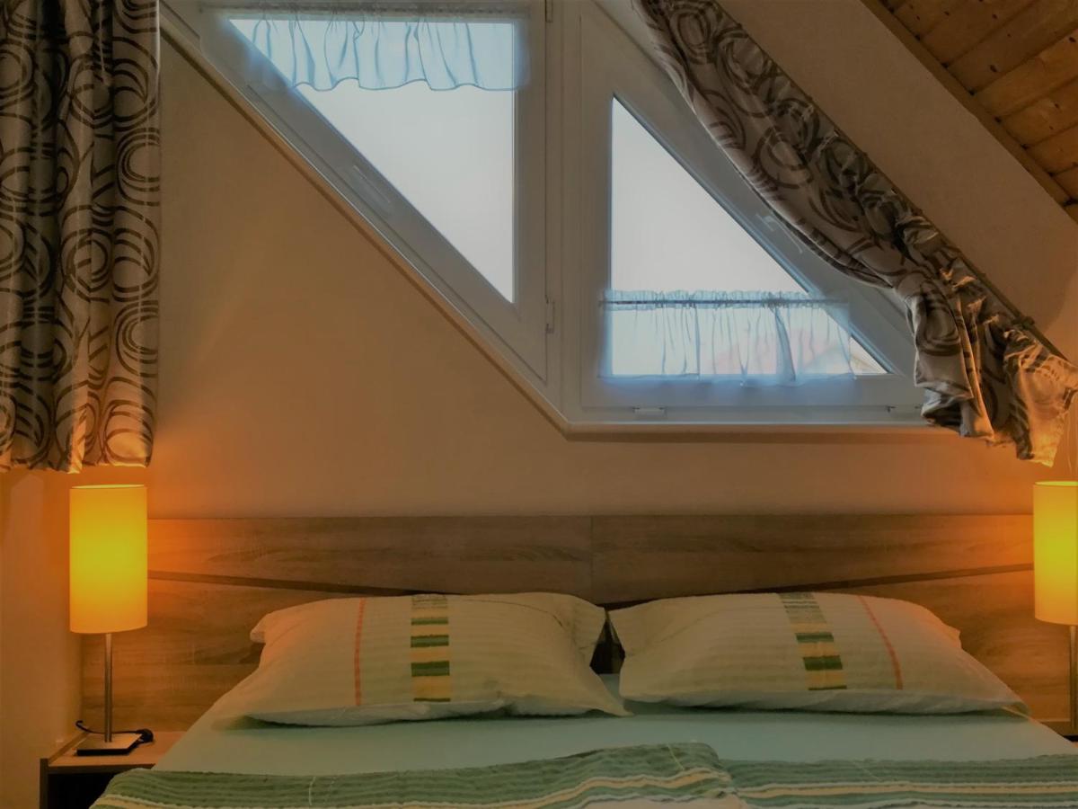 Apartman Mercedesz I. ซาลาคาโรส ภายนอก รูปภาพ
